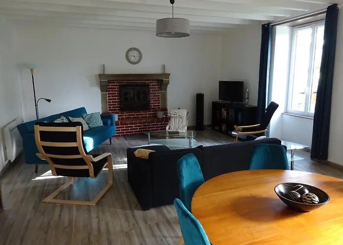 Le De Paul Et Angeline *